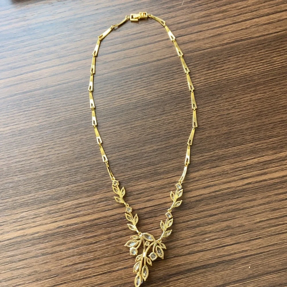 Gold Link Necklace with Clear Gems_4